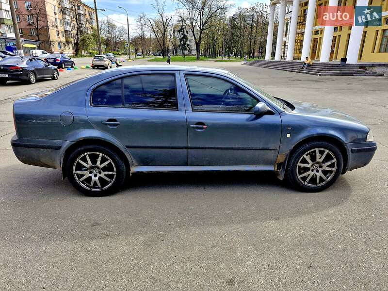 Лифтбек Skoda Octavia 2005 в Киеве
