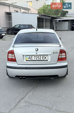 Лифтбек Skoda Octavia 2005 в 