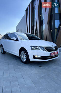 Универсал Skoda Octavia 2017 в Луцке