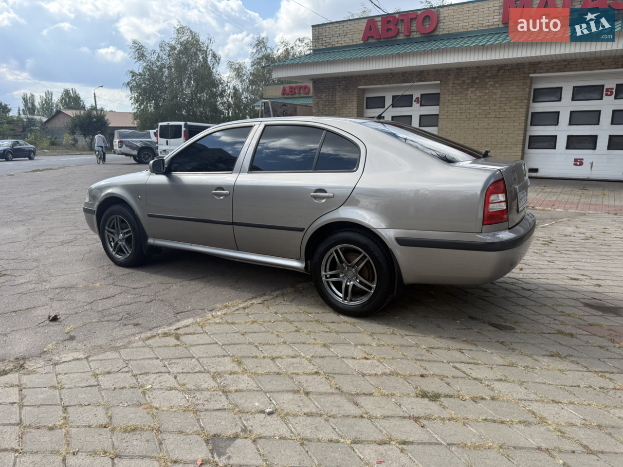 2010 Skoda Octavia - мініатюра 28