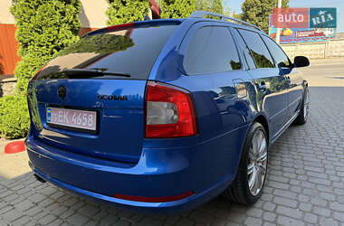 Универсал Skoda Octavia 2010 в 