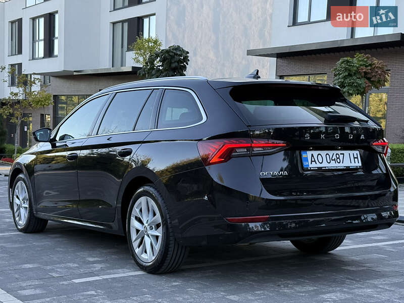 Универсал Skoda Octavia 2020 в Ужгороде