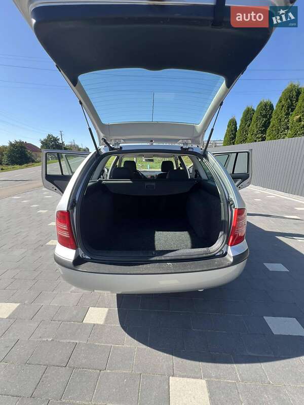 Універсал Skoda Octavia 2003 в Меденичах