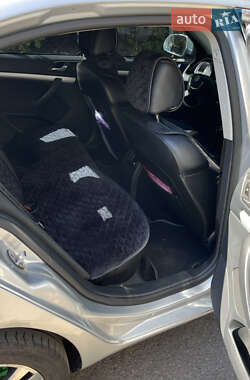 Ліфтбек Skoda Octavia 2011 в 