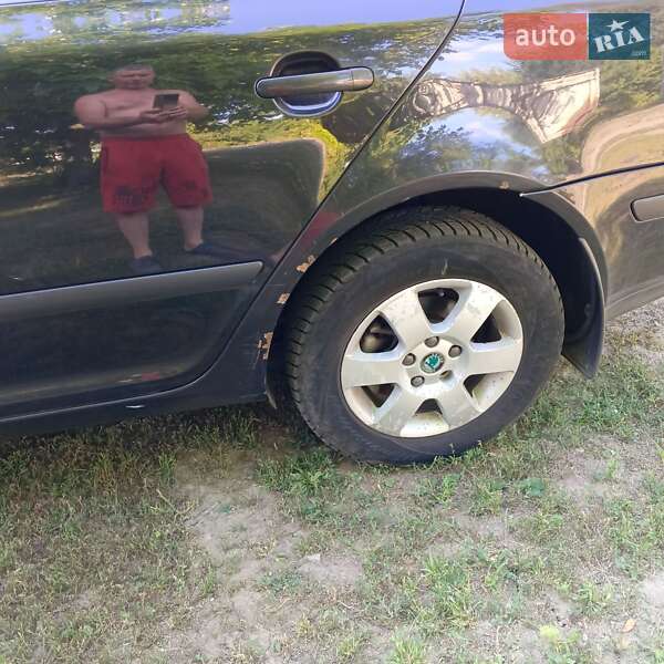 Лифтбек Skoda Octavia 2008 в Хороле