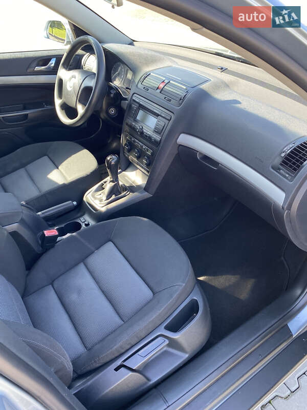 Універсал Skoda Octavia 2006 в Івано-Франківську