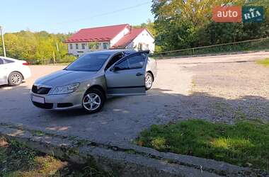 Ліфтбек Skoda Octavia 2010 в  фото 10 Ліфтбек Skoda Octavia 2010 в