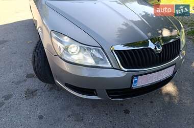 Ліфтбек Skoda Octavia 2010 в  фото 17 Ліфтбек Skoda Octavia 2010 в
