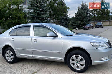 Лифтбек Skoda Octavia 2012 в 