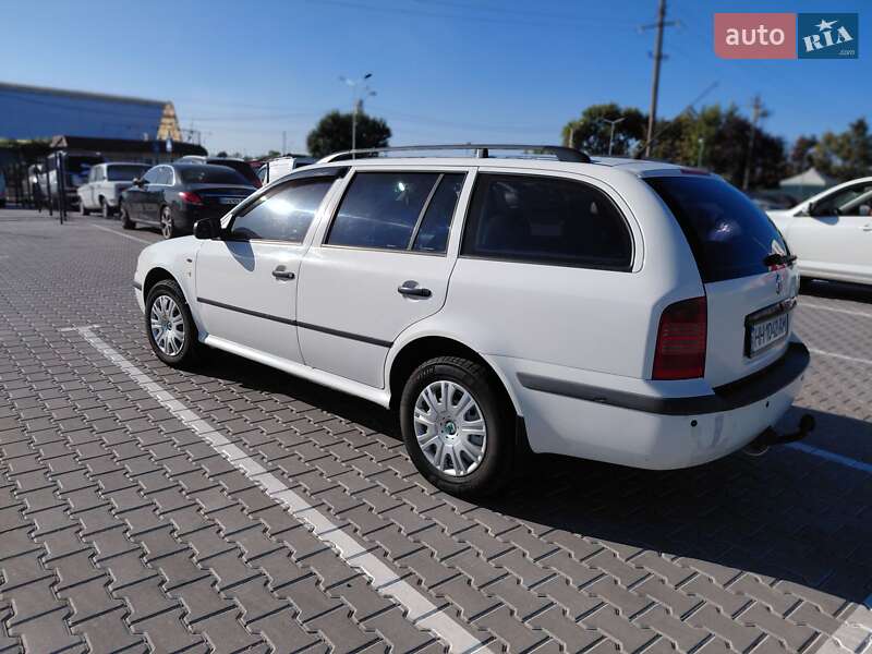 Универсал Skoda Octavia 2002 в Одессе