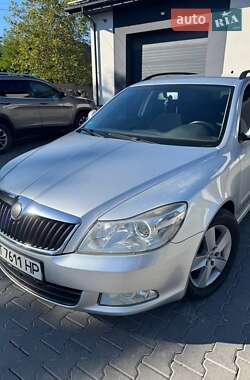 Универсал Skoda Octavia 2010 в 