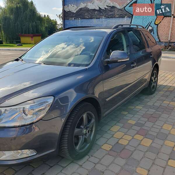 Универсал Skoda Octavia 2010 в Луцке