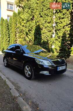 Лифтбек Skoda Octavia 2012 в 