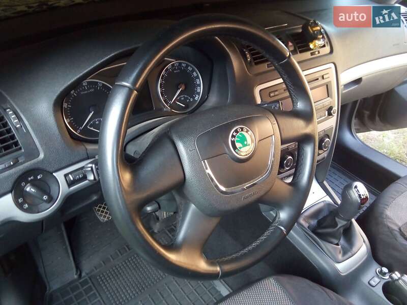 Универсал Skoda Octavia 2011 в Чернигове