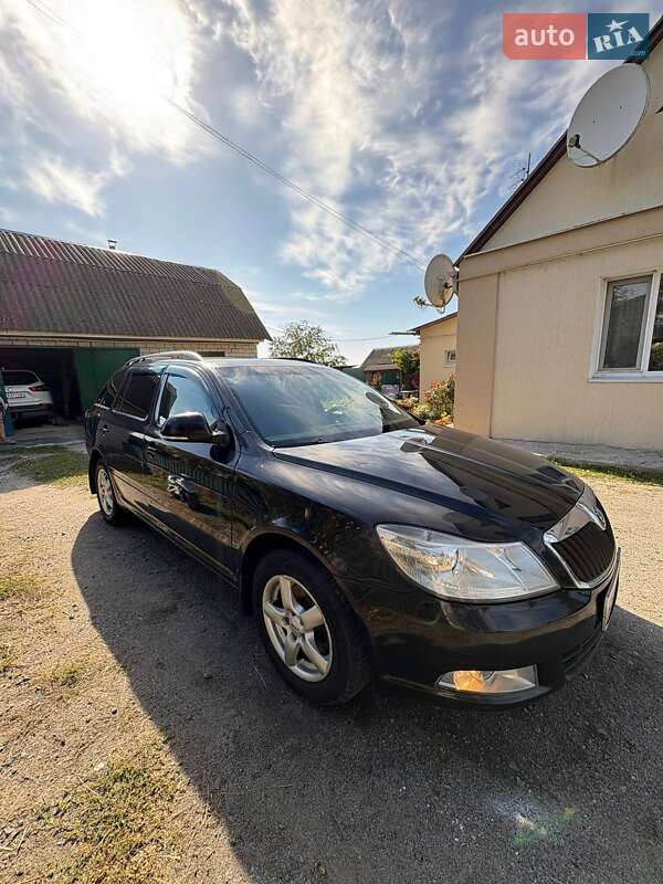 Универсал Skoda Octavia 2011 в Виннице