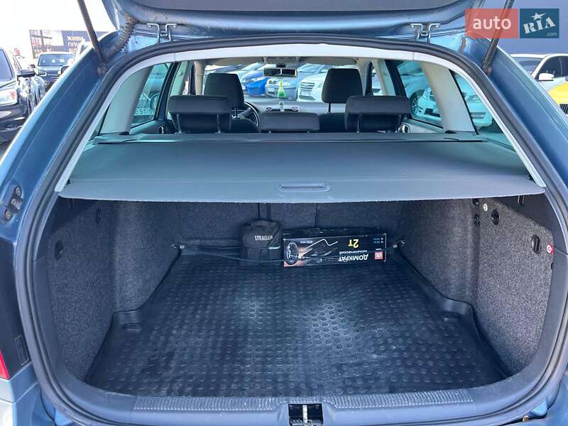 Універсал Skoda Octavia 2011 в Львові фото 26 Універсал Skoda Octavia 2011 в Львові