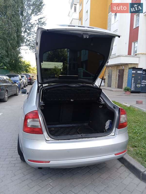Лифтбек Skoda Octavia 2011 в Львове