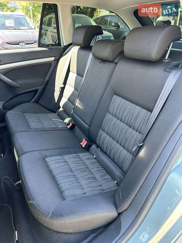 Универсал Skoda Octavia 2010 в Сумах