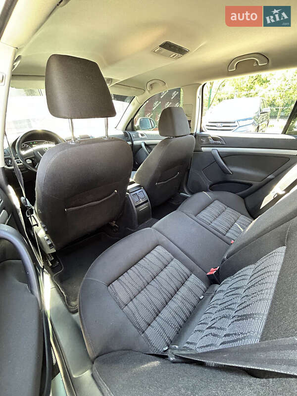 Универсал Skoda Octavia 2010 в Сумах