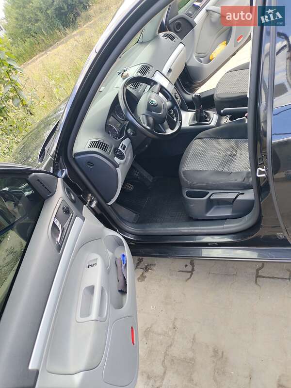 Універсал Skoda Octavia 2009 в Сумах