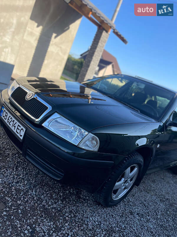 Лифтбек Skoda Octavia 2003 в Борисполе