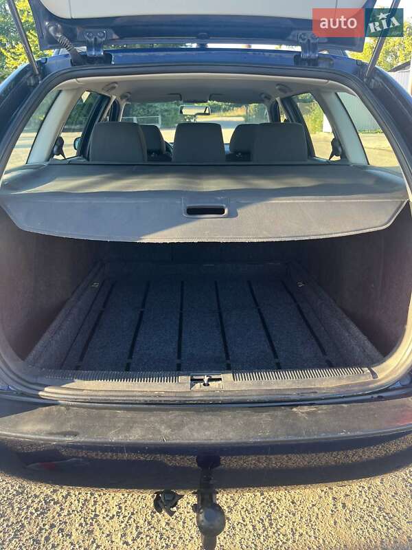 Універсал Skoda Octavia 2004 в Шаргороді