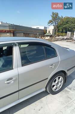 Ліфтбек Skoda Octavia 2002 в 
