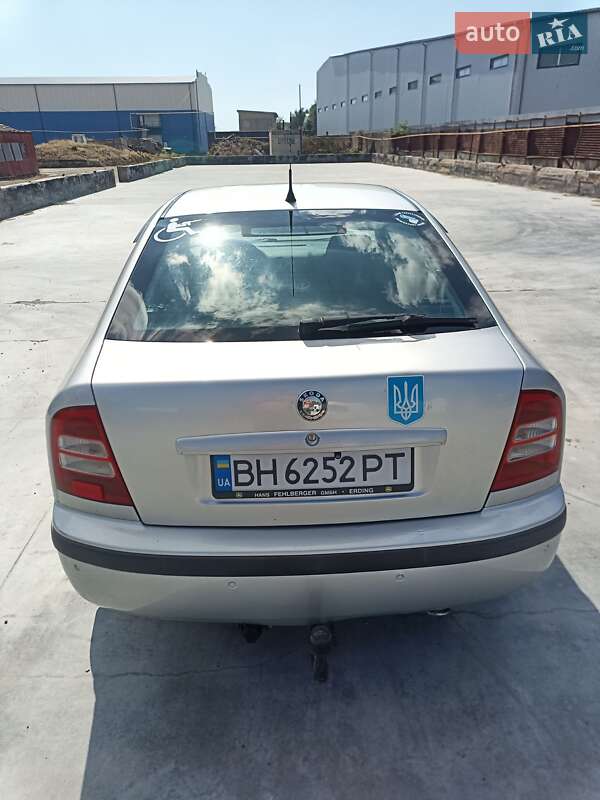 Ліфтбек Skoda Octavia 2002 в Одесі
