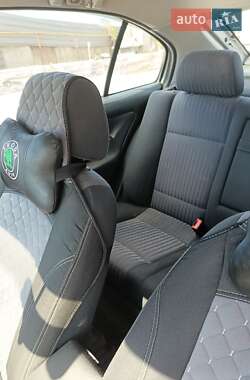 Ліфтбек Skoda Octavia 2002 в 