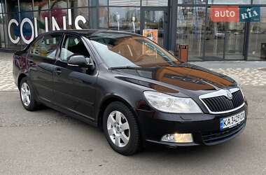 Лифтбек Skoda Octavia 2012 в 