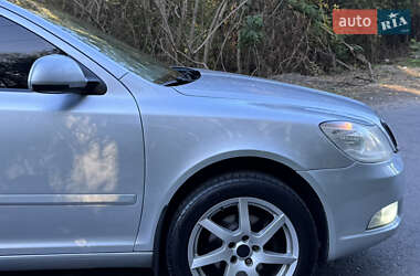 Лифтбек Skoda Octavia 2010 в 