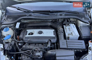 Лифтбек Skoda Octavia 2010 в 
