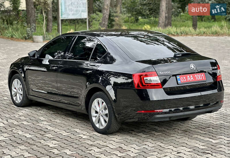 Лифтбек Skoda Octavia 2019 в Луцке