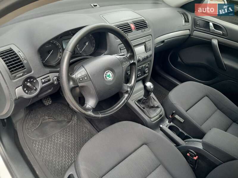 Универсал Skoda Octavia 2005 в Ромнах фото 5 Универсал Skoda Octavia 2005 в Ромнах