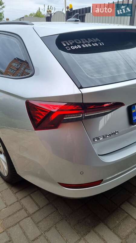Универсал Skoda Octavia 2021 в Николаеве