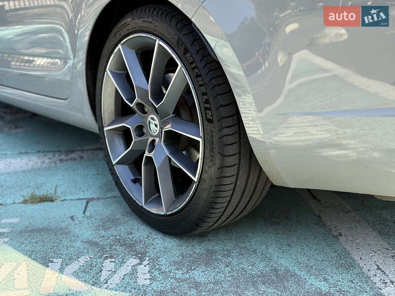 Універсал Skoda Octavia 2019 в Києві фото 10 Універсал Skoda Octavia 2019 в Києві