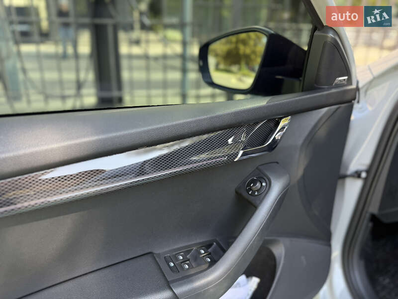 Універсал Skoda Octavia 2019 в Києві фото 24 Універсал Skoda Octavia 2019 в Києві