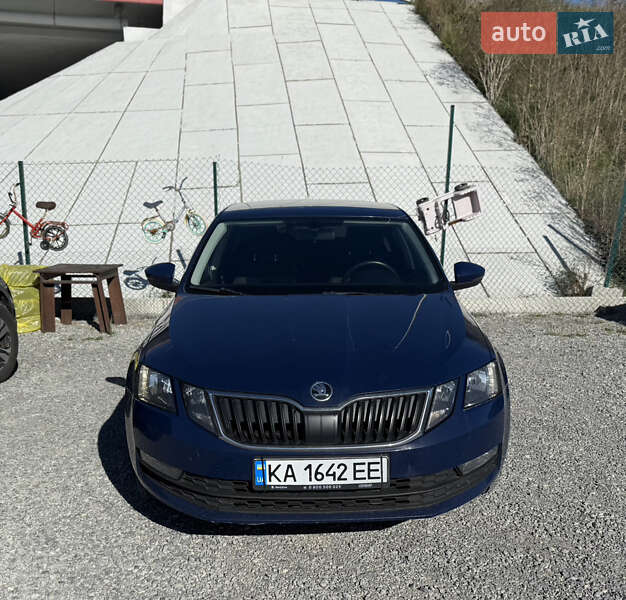 Лифтбек Skoda Octavia 2017 в 