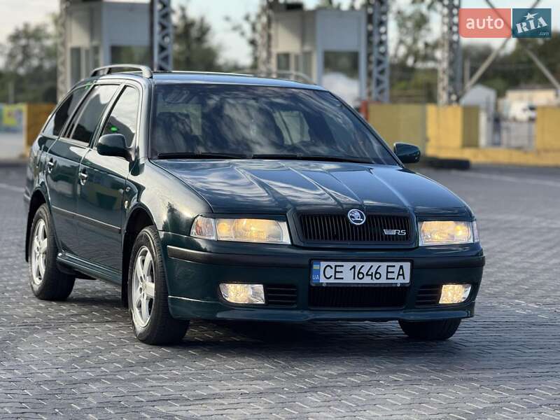 Універсал Skoda Octavia 2001 в Чернівцях