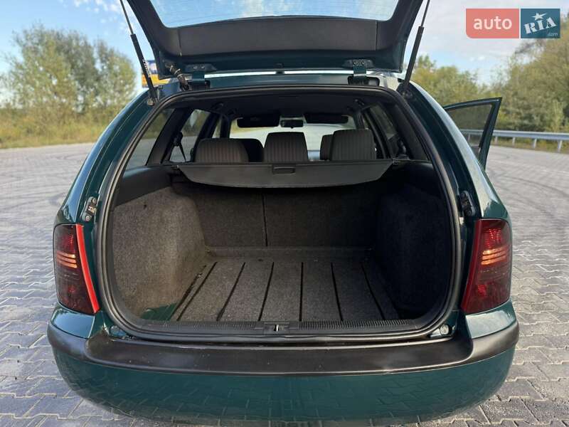 Універсал Skoda Octavia 2001 в Чернівцях