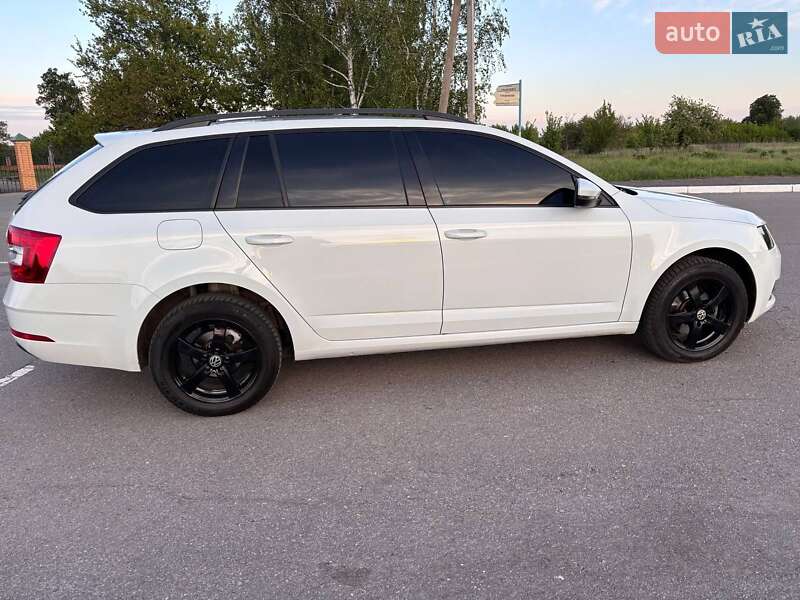 Універсал Skoda Octavia 2018 в Ромнах