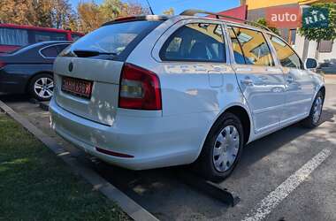 Универсал Skoda Octavia 2012 в 