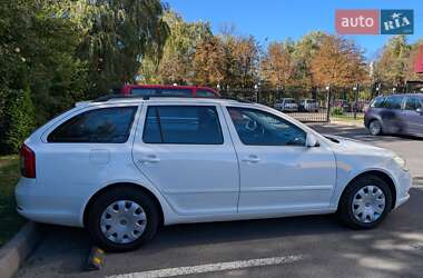 Универсал Skoda Octavia 2012 в 