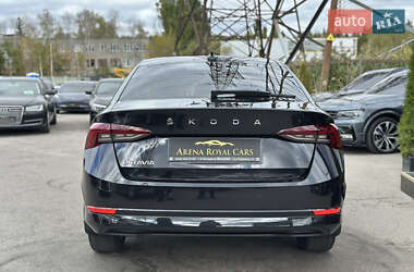 Ліфтбек Skoda Octavia 2023 в 