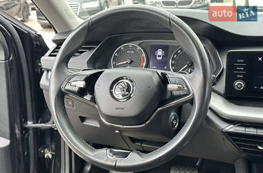 Ліфтбек Skoda Octavia 2023 в 