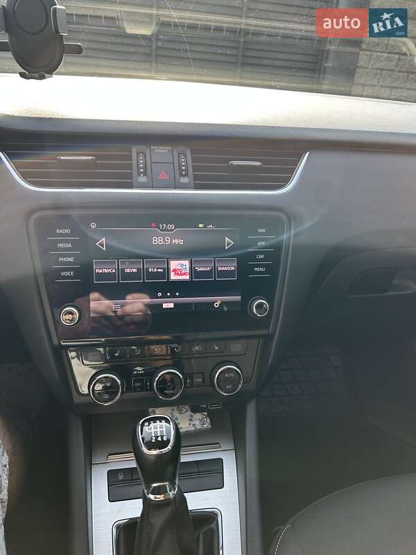 Ліфтбек Skoda Octavia 2019 в Ужгороді