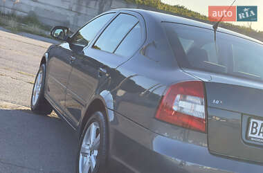 Лифтбек Skoda Octavia 2010 в 