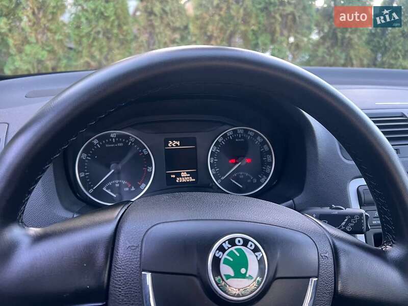 Універсал Skoda Octavia 2010 в Полтаві