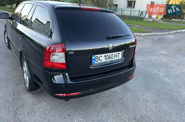 Универсал Skoda Octavia 2012 в 
