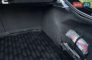 Ліфтбек Skoda Octavia 2010 в  фото 10 Ліфтбек Skoda Octavia 2010 в